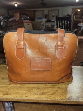 Vinrage Leather American Angel Purse.